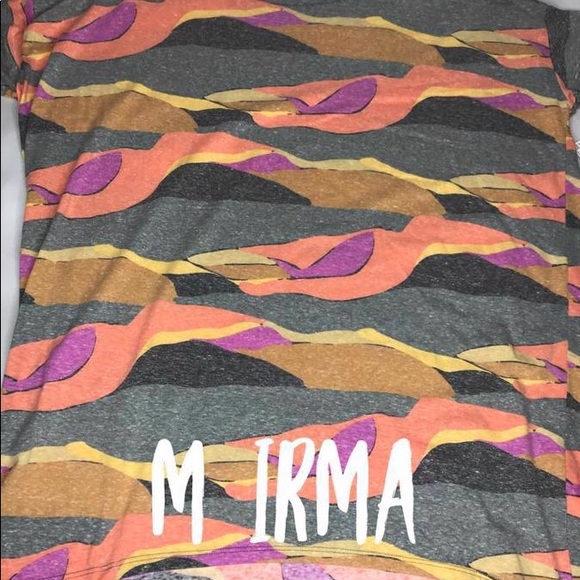 LuLaRoe Tops - LuLaRoe medium Irma tee